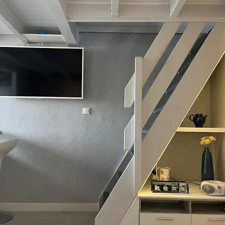 Apartament Duplex 2 Proche Golf, Wifi, Richelieu Et Ile Des Loisirs Dans Quartier Calme Saint Martin *