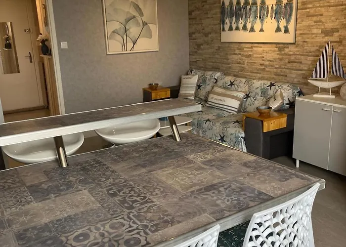 Duplex 2 Proche Golf, Richelieu Et Ile Des Loisirs Dans Quartier Calme Saint Martin Agde